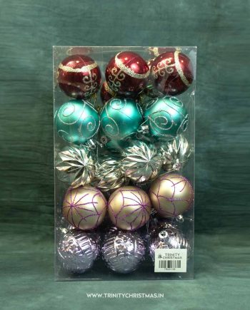 Vintage Vogue Metallic Baubles Pastel