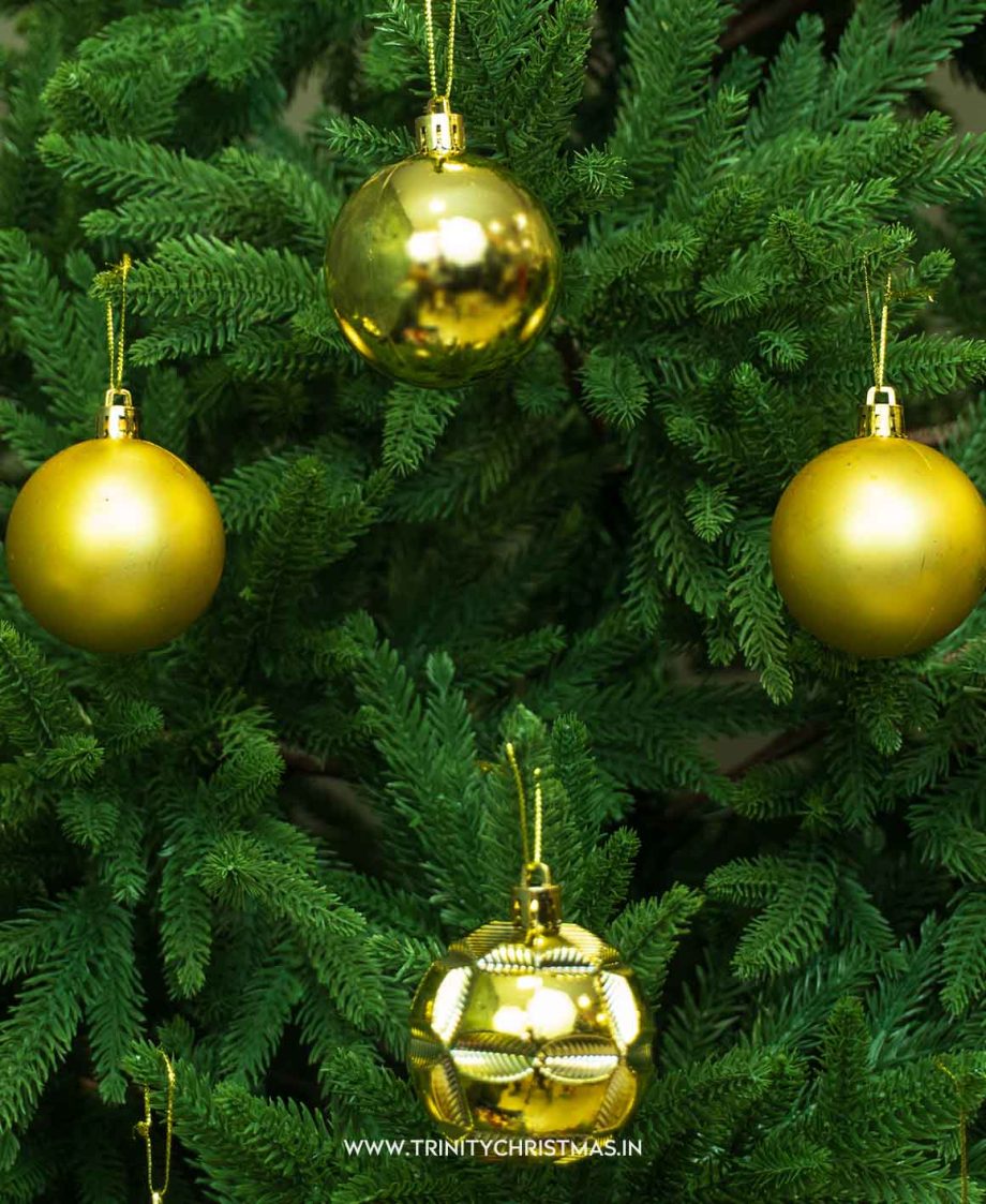 Gold Spark Christmas Balls