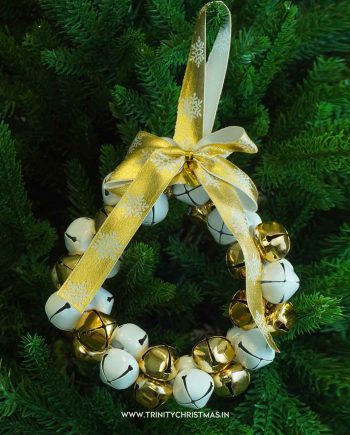 Jingle Jolly Wreath - White Gold