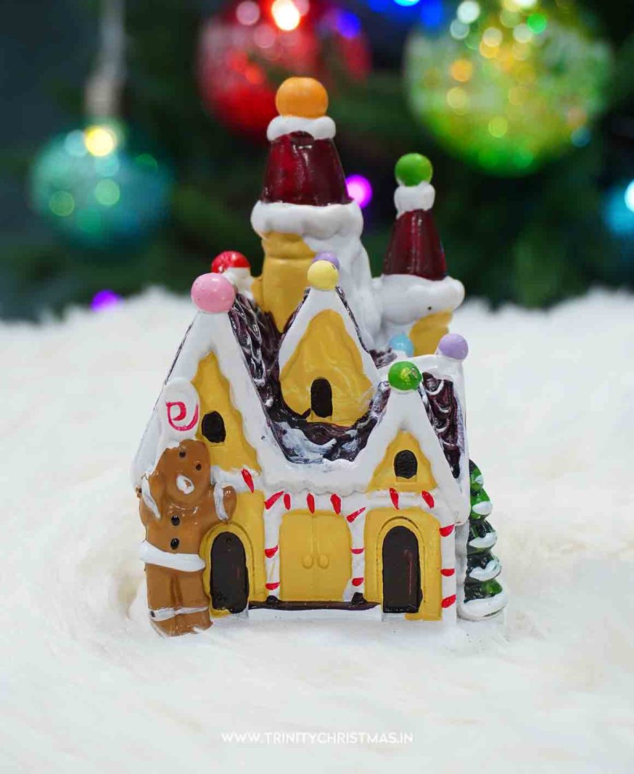 Winter Magic Village Collection Gingerbread 10x7.5CM