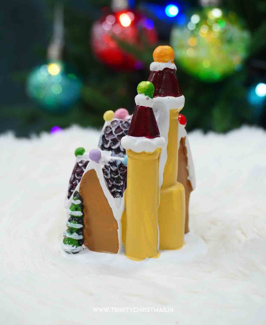 Winter Magic Village Collection Gingerbread 10x7.5CM