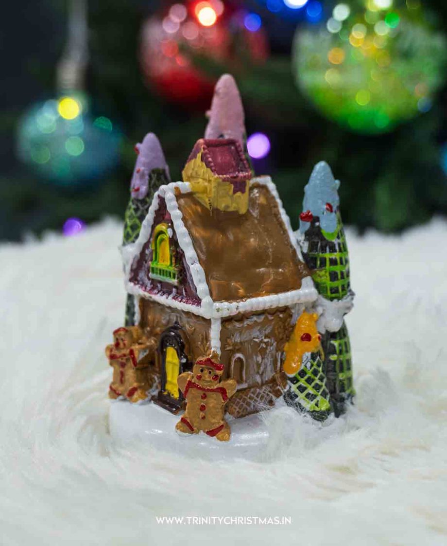 Winter Magic Village Gingerbread House 10x7.5CM
