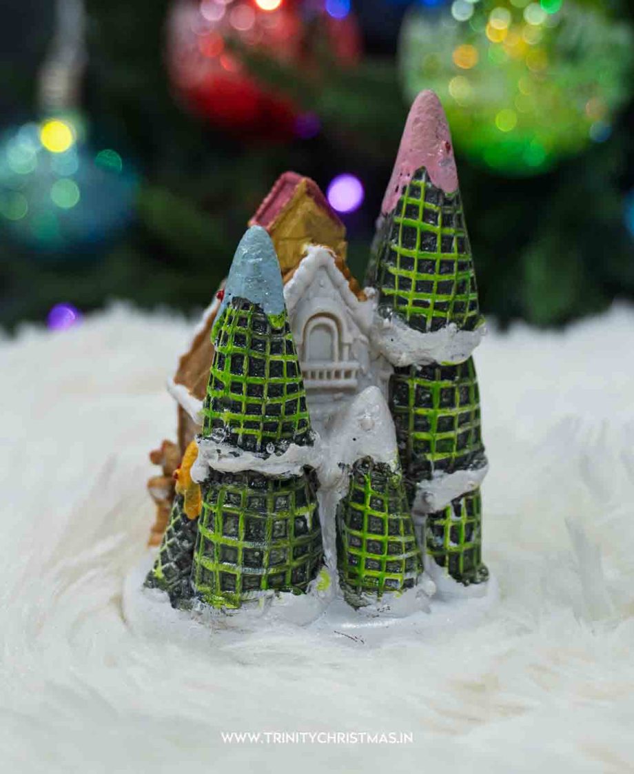 Winter Magic Village Gingerbread House 10x7.5CM